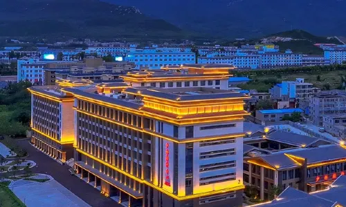 Dengfeng Zhongzhou Intermega Shaolin Hotel