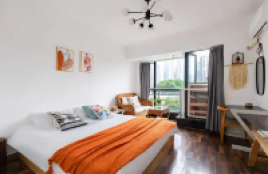 1休·君臨國際嘉公寓（南京新街口珠江路地鐵站店）