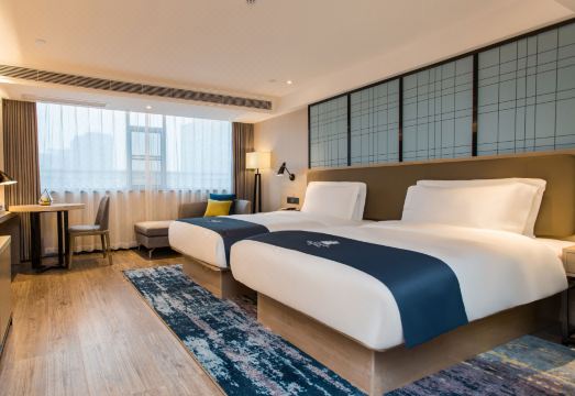 이참 호텔 객실 내부