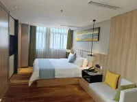 Yincheng Holiday Hotel (Zhumadian West High-speed Railway Station)