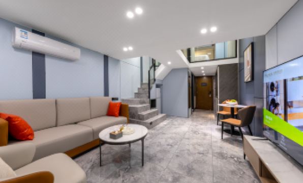 Poltton International Service Apartment (Maoming Railway Station South Square)