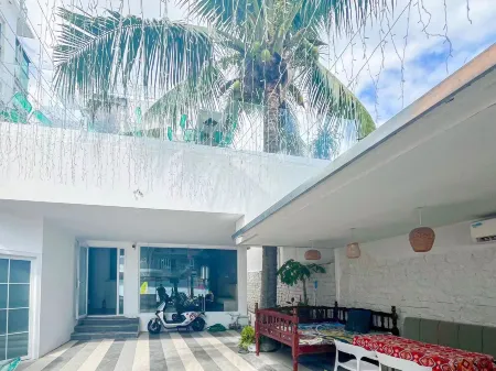 Sanya cloud sail dream homestay