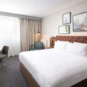 愛丁堡福朋喜來登酒店 鄰近王子街花園的酒店