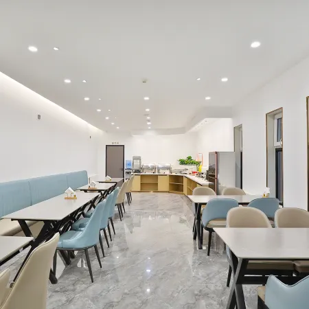 Magnotel Hotel (Shenyang Lianhe Road Hezuo Street Subway Station) Отели рядом с достопримечательностью «Исторический музей «18 сентября»»