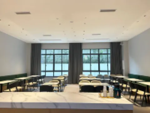 Huixuan Mizhu Hotel Hotels in Junlian