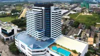 Royal Phuket City Hotel Hotel in zona Shrine of the Serene Light