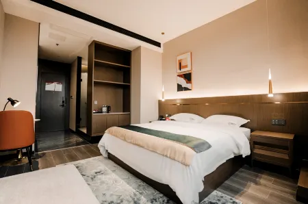 Jinchen Baiyue Hotel