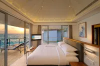 Outrigger Maldives Maafushivaru Resort Hotels in Vilamendhoo