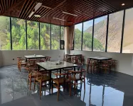 Ray Home Hotel Hotels in Yajiang