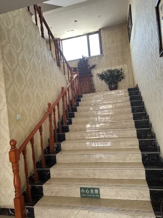 Hunyuan Haoya Express Hotel Отели рядом с достопримечательностью «Xuankong Temple»