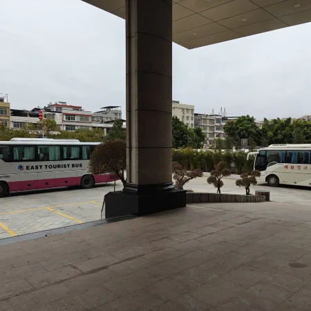 Li Yue Hotel