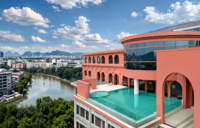 LiCLOUDS HOTEL (Guilin Two Rivers and Four Lakes Xiangshan Park) Hotels near Zizhou Island