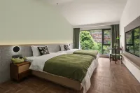 Story Mountain Wind Holiday Bed and Breakfast - balcony