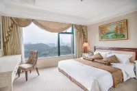 Palace International Hotel