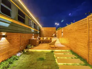 Shifang Yunxuan Railway Hotel