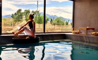 Bingfeng Hot Spring Holiday Hotel