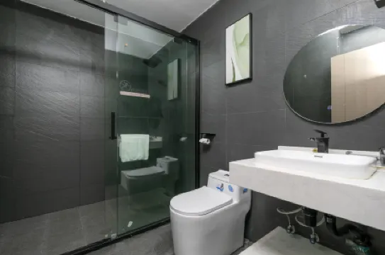 Xiyu Hotel (Guangzhou Huadu Square Metro Station)