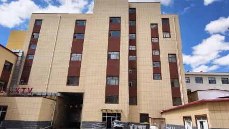 Chong'ao Grand Hotel Отели рядом с достопримечательностью «Guyuanxian Binhu Park»