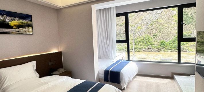 Qingding  Jiarong  Homestay (Danba  County Passenger  Transport  Center  Store) Hotel di Danba