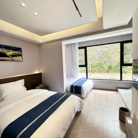 Qingding  Jiarong  Homestay (Danba  County Passenger  Transport  Center  Store)