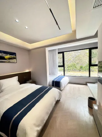 Qingding  Jiarong  Homestay (Danba  County Passenger  Transport  Center  Store)