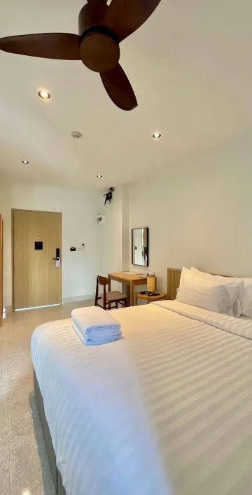 ห้องสแตนดาร์ด เตียงใหญ่ 1 เตียง