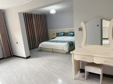 Huahua Homestay Отели рядом с достопримечательностью «Luoyang Vocational College of Science and Technology (Hexi Campus)»