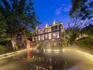 YunGuan Shunde House Resort Hotel  （Jinghong, West Shuangjing Starlight Night Market Shop)
