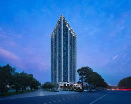 Echarm Hotel (Fuyang Yingzhou Wanda Plaza) Отели рядом с достопримечательностью «Fuyang Technology Vocational School»