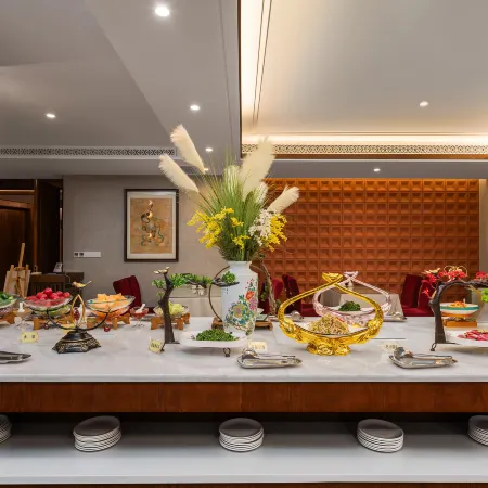 Dunhuang Silk Road Yijun Hotel