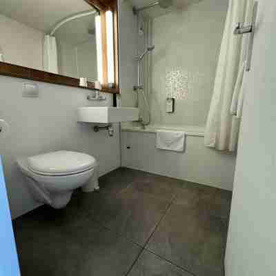 Campanile Clermont-Ferrand ~ Riom Rooms