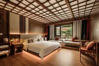 REWOVILLA Hotels in Luhuo