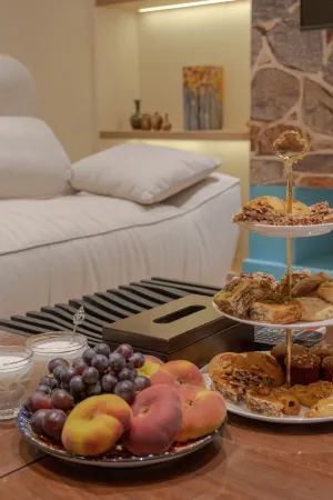 Yining Nalan Pavilion B&B Отели в г. Иньинг