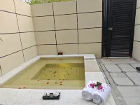 Xi'an DiJianNanShan Hot Spring Hotel (Wildlife Park)