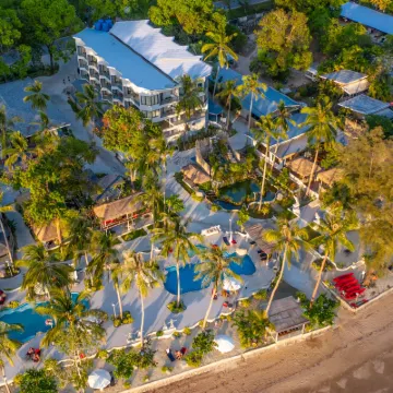 Villa Cha-Cha Krabi Beachfront Resort Hotels near East Railay Viewpoint Trailhead