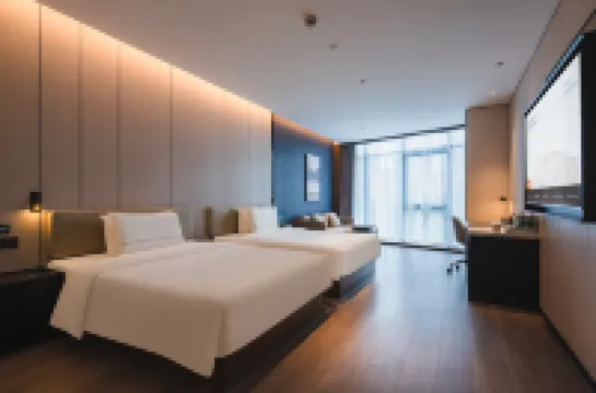 Atour Hotel Qingdao May Fourth Square City Hall