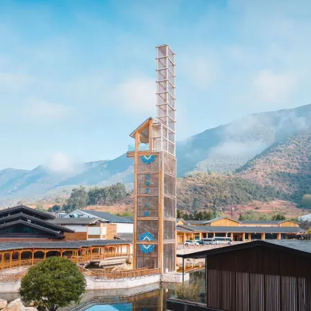 Lugu Lake Mosuo Home Hotel