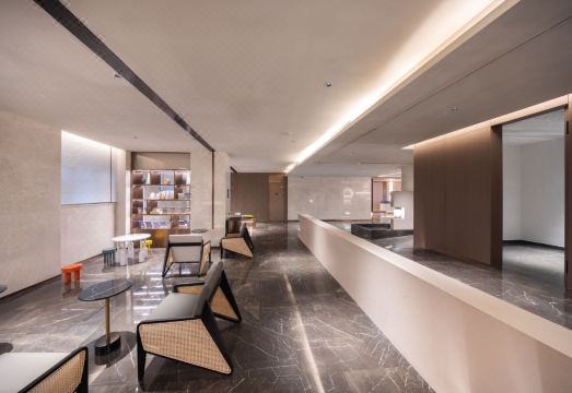 Atour Hotel Kaifeng North Station Museum Hotel Overview