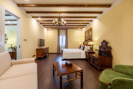 Huayi Brothers  Town Castle Hotel