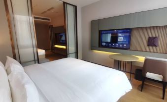 Liyi Hotel(Harbin Wufujing First Affiliated Hospital Group Li District Metro Station Store)