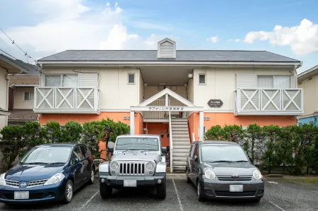 Wood and blue Enoshima Отели рядом со станцией Станция Цуджидо JR