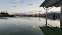 In-Ye Spring Homestay - غرفة مطلة على الجبل