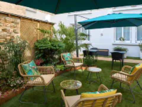 Hotel Résidence Paris Asnières アニエール・シュル・セーヌのホテル