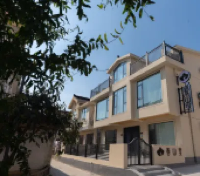 春山裏民宿（霊山大佛拈花灣） 霊山大仏周辺のホテル