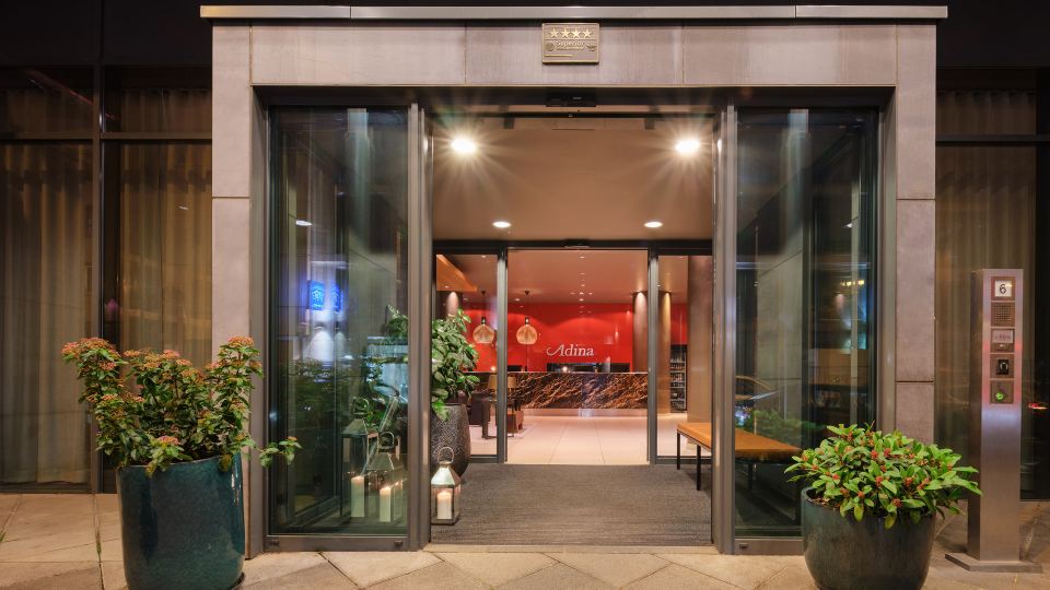 Adina Apartment Hotel Frankfurt Neue Oper