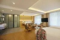 Jingu Mountain Homestay (Jiuzhaigou Qiangguqing Store) - 2-Star
