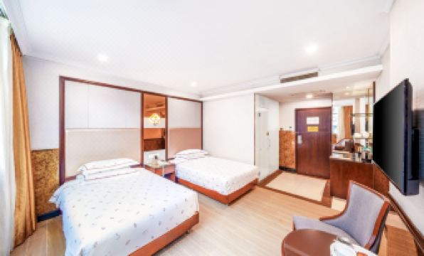 Huaxin Business Hotel (Zhuhai Gongbei Port Branch)