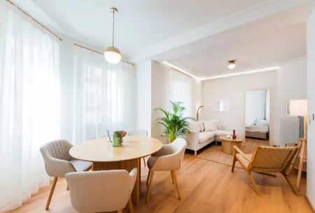 White Lotus by halu! Отели в г. Салоники