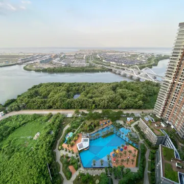 Comfort and Luxury Private Room at Goldcoast PIK Отели рядом с достопримечательностью «Торговый центр PIK Avenue»