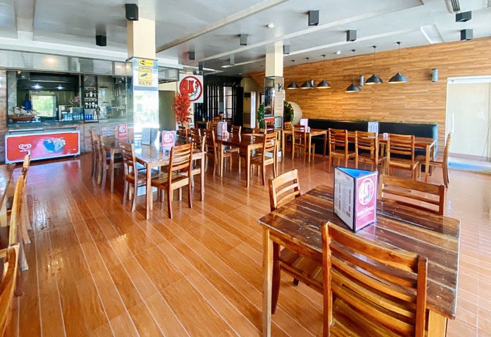 RedDoorz @ 4ks Pension House Bogo City Cebu 객실